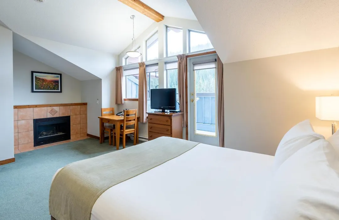 Sundance Lodge-1